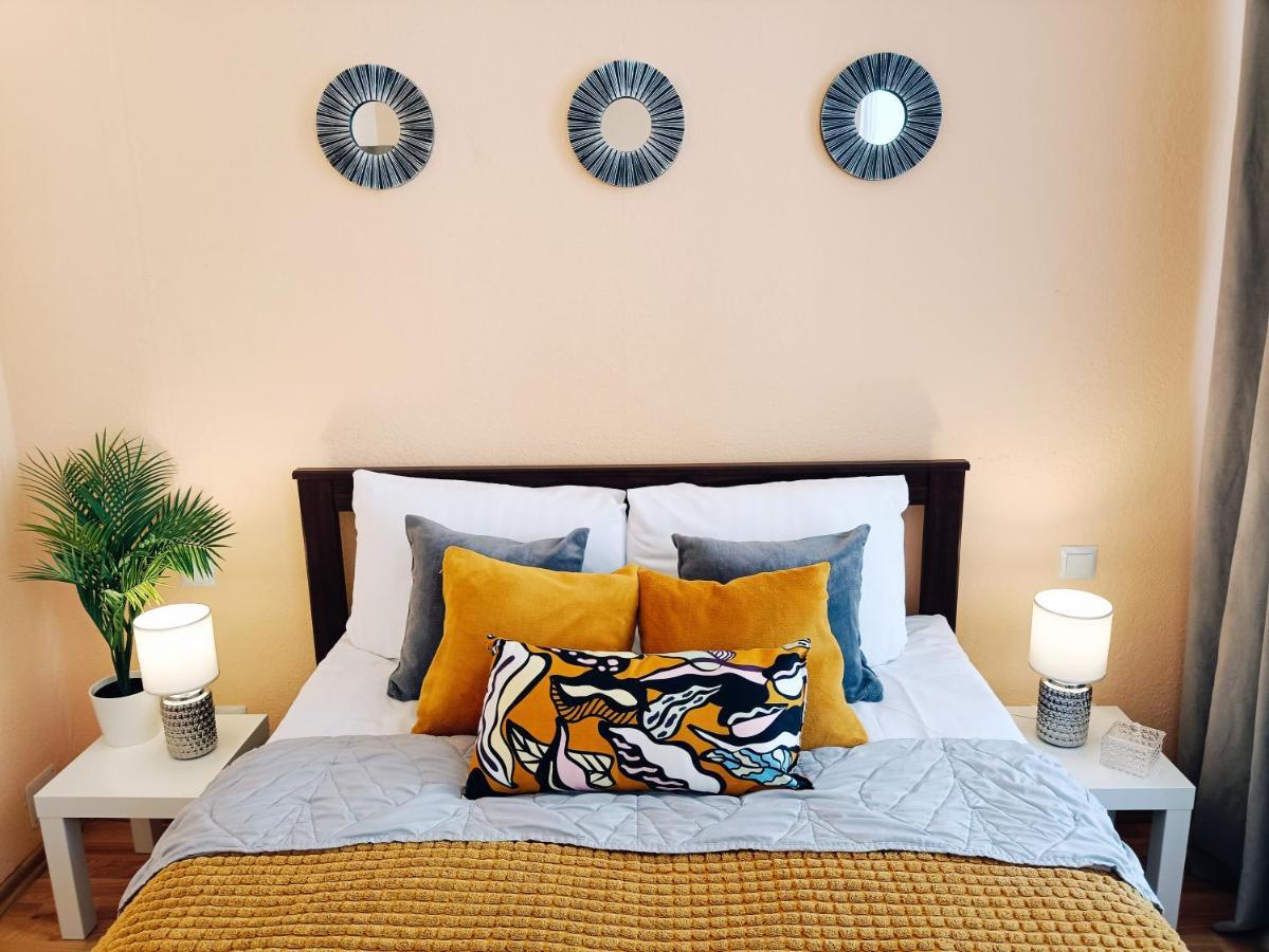 Centrally Located Studio Apartment Riga Ngoại thất bức ảnh